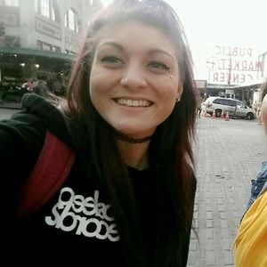 Meet your Posher, Ashley